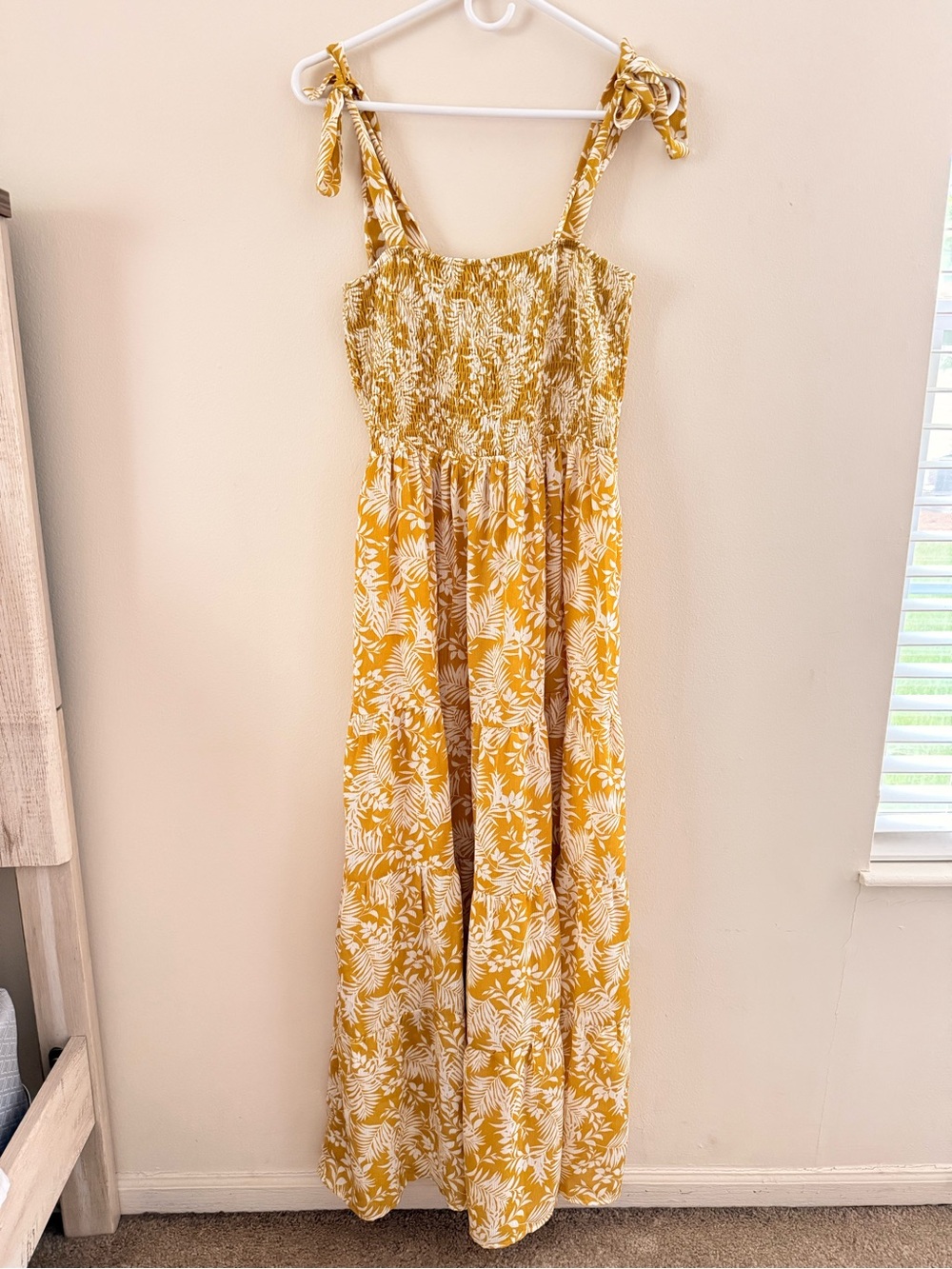 En Creme Yellow Floral Tie-Shoulder Maxi Dress